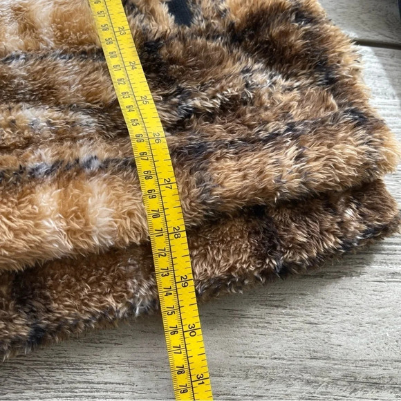 LuLaRoe Nancy Half Zip Teddy Bear Fleece Pullover Jacket Top Womens Size Large - Picture 7 of 7